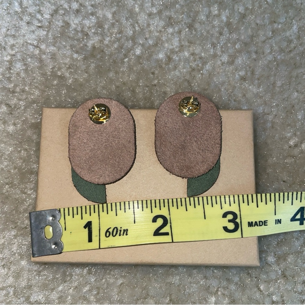 Handmade leather earrings - Picture 3 of 4